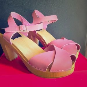 39 Merci Swedish Hasbeens 🌸🌸